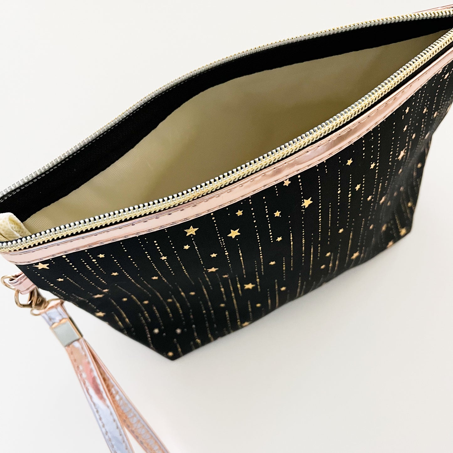 Black and Gold Star Design Makeup Bag